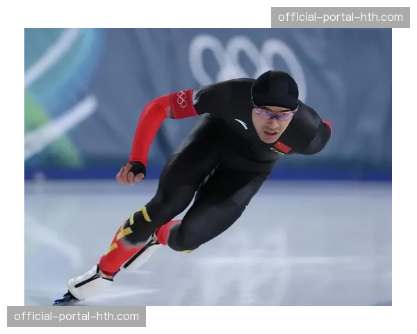 速度滑冰世锦赛宁忠岩男子短距离全能铜牌